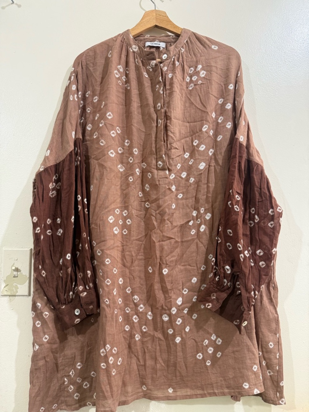 V.DE.VINSTER Lightweight Two-Tone Tan & Chocolate Midi Dress — Relaxed